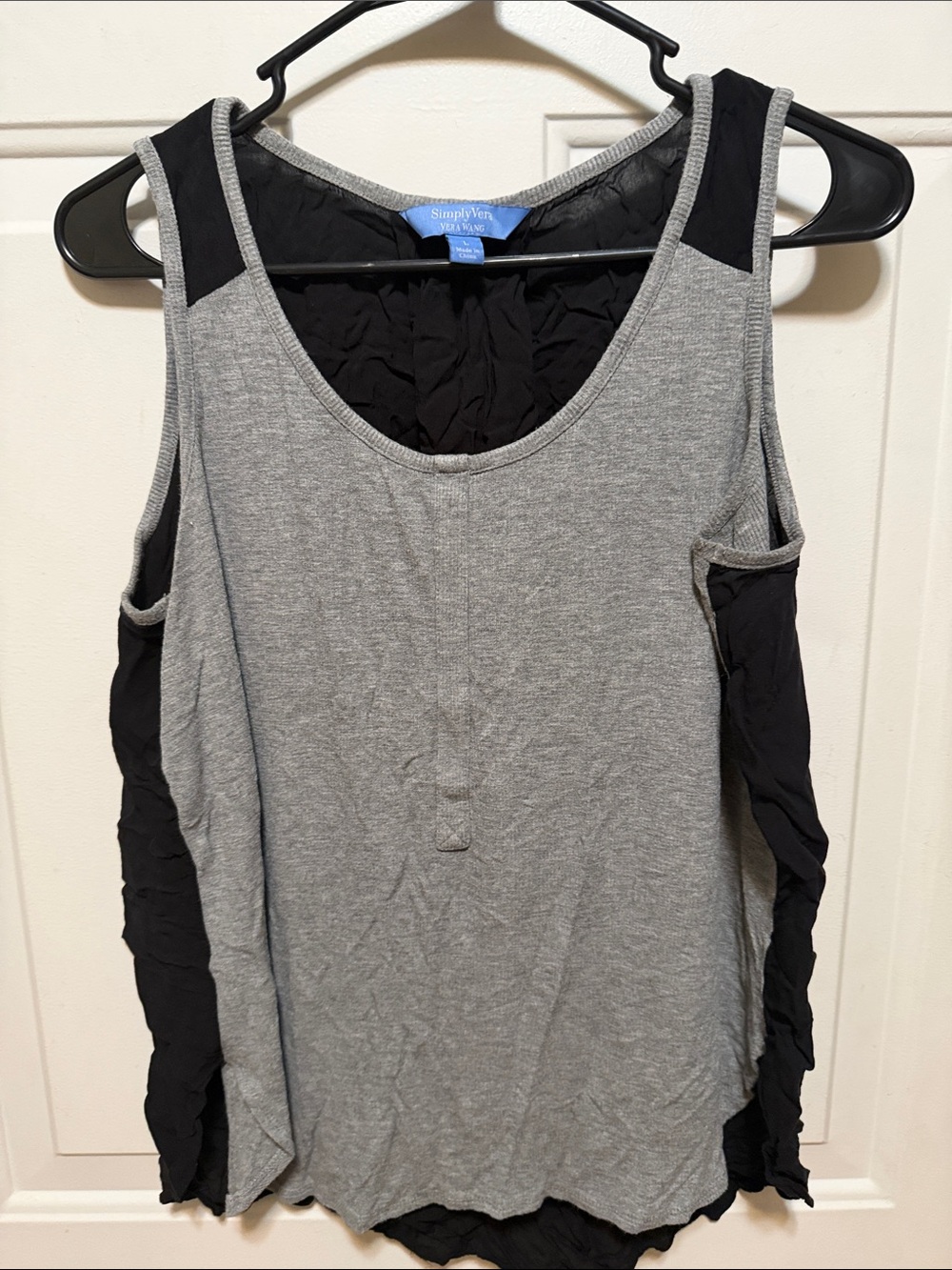 Simply Vera Vera Wang Gray Front with Black Side-Panel Layered Tank